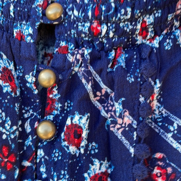 A Rewind Woman’s NWT Romper Size Xl Blue Red Floral with Pom Pom trim on hem - Picture 5 of 9